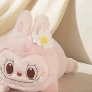 POP LAND Mokoko Sweet Lying Plush Doll – Pink Daisy | Asia Exclusive | New